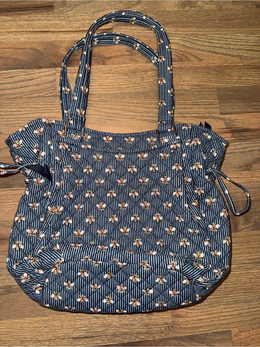 Vera Bradley Cotton Glenna Satchel Purse- Bees Navy